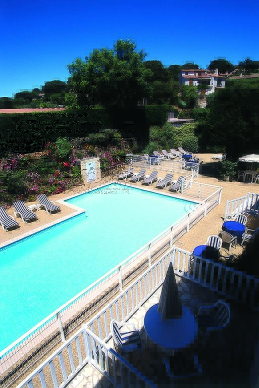 Hotel Lou Paouvadou Sainte-Maxime Esterno foto